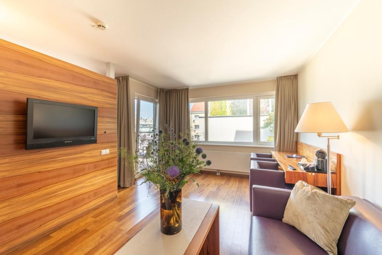 Pakat Suites Wien Exteriör bild