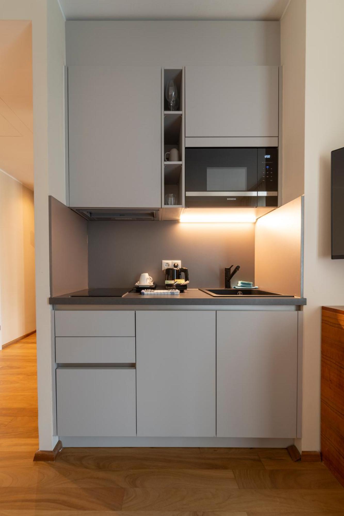 Pakat Suites Wien Exteriör bild